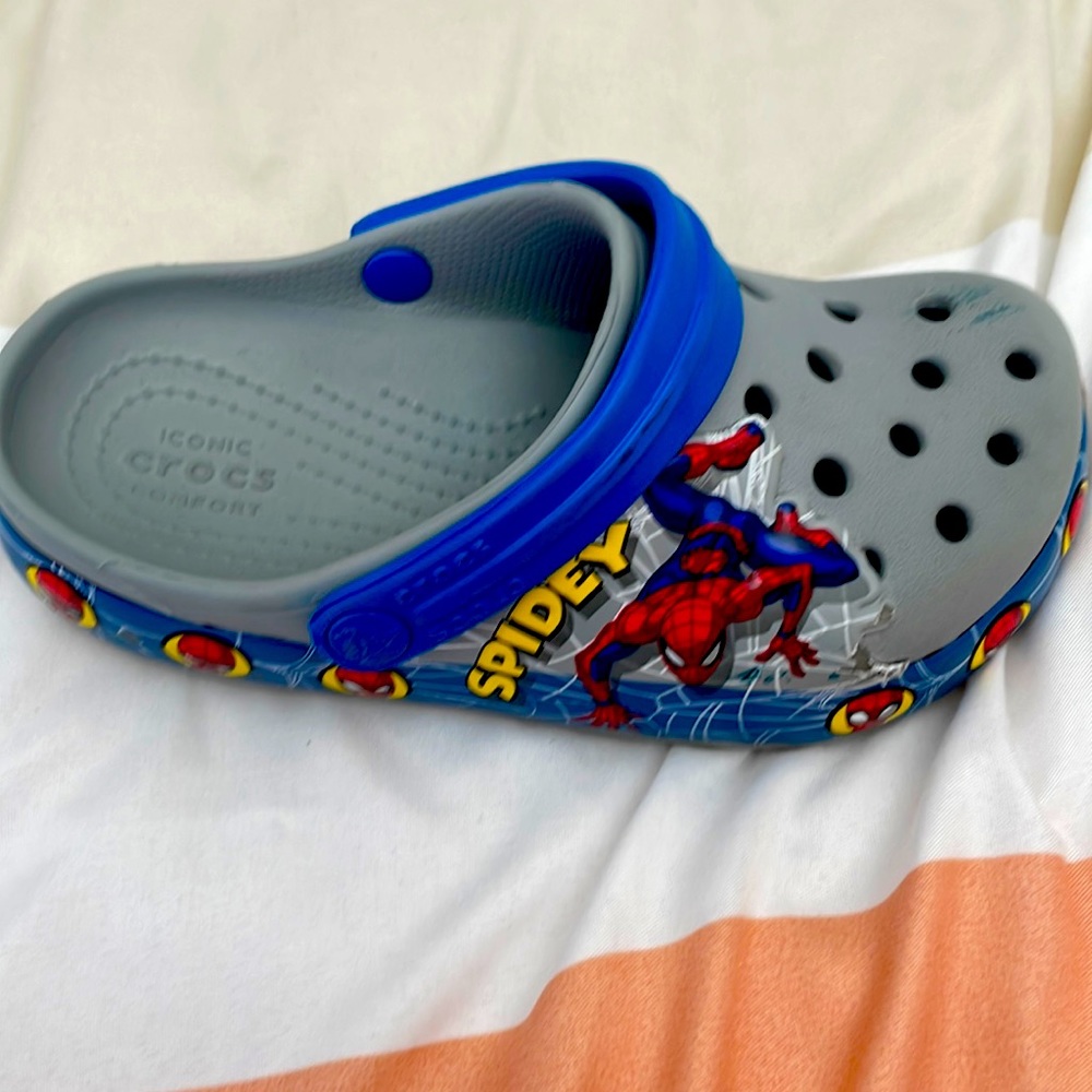 Boys Spider-Man crocs size 10